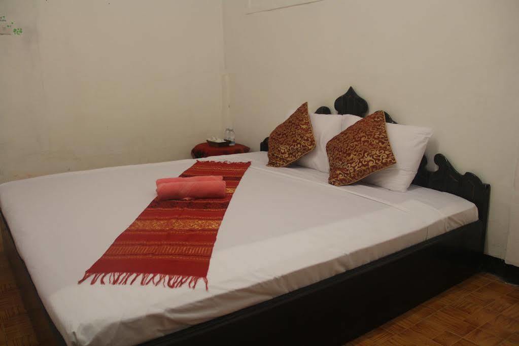 Lpq Backpackers Hostel Luang Prabang Buitenkant foto