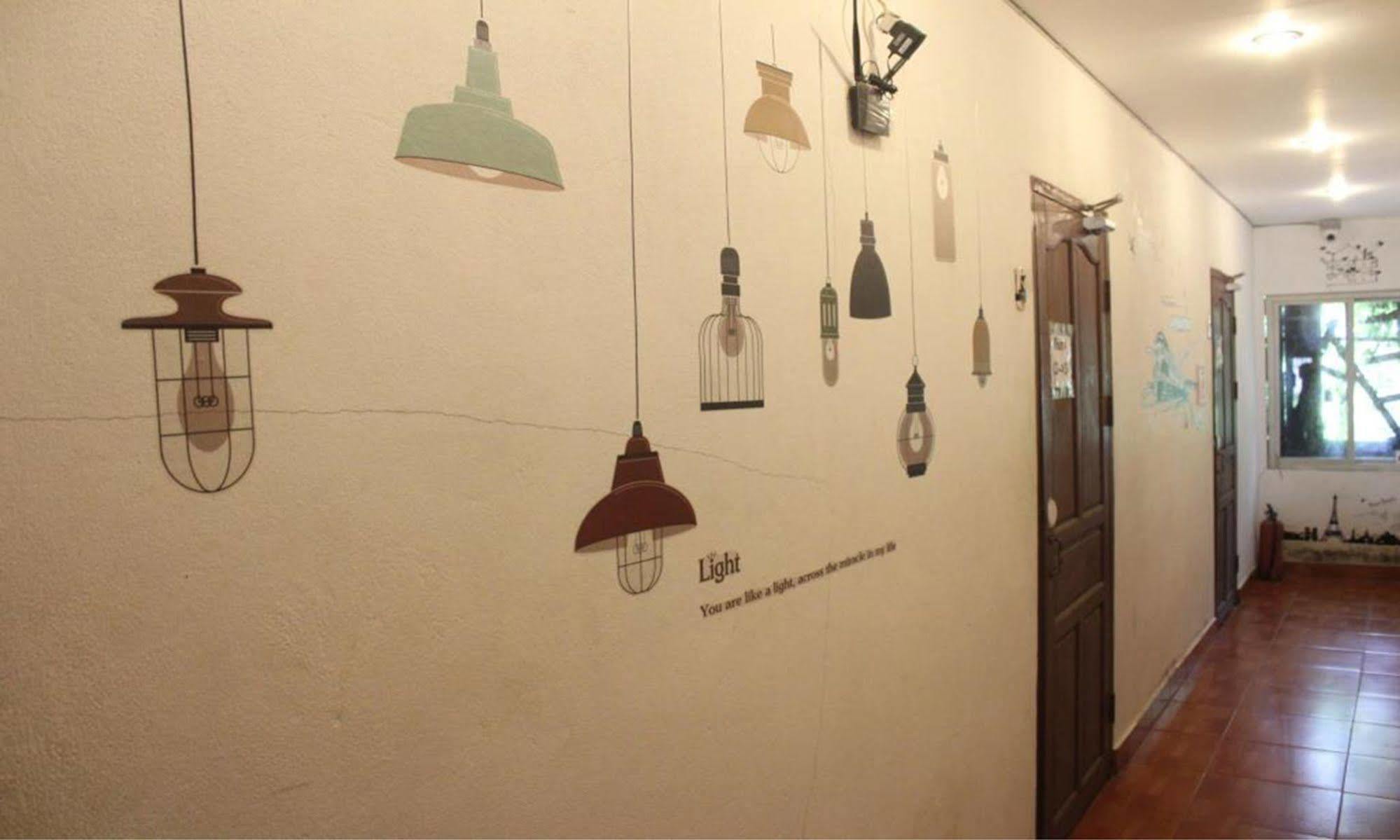Lpq Backpackers Hostel Luang Prabang Buitenkant foto