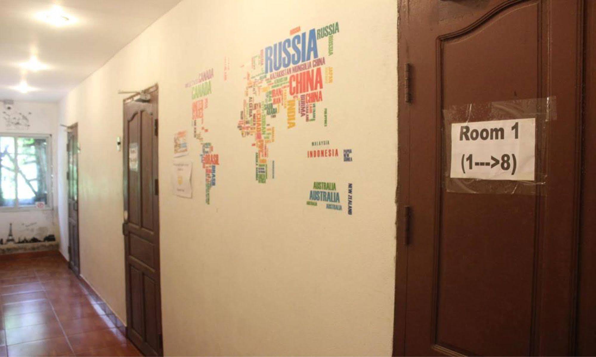 Lpq Backpackers Hostel Luang Prabang Buitenkant foto