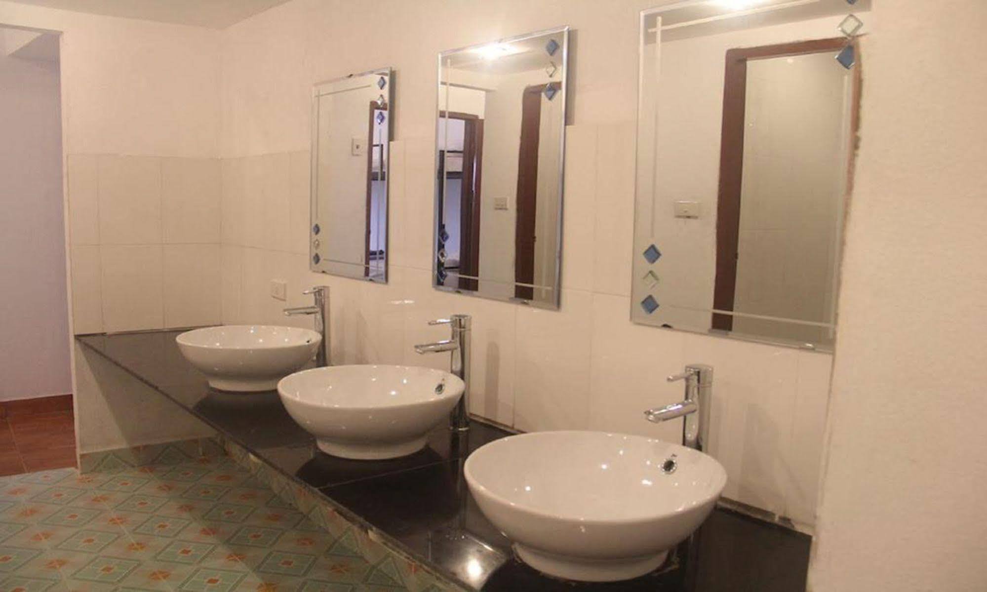 Lpq Backpackers Hostel Luang Prabang Buitenkant foto