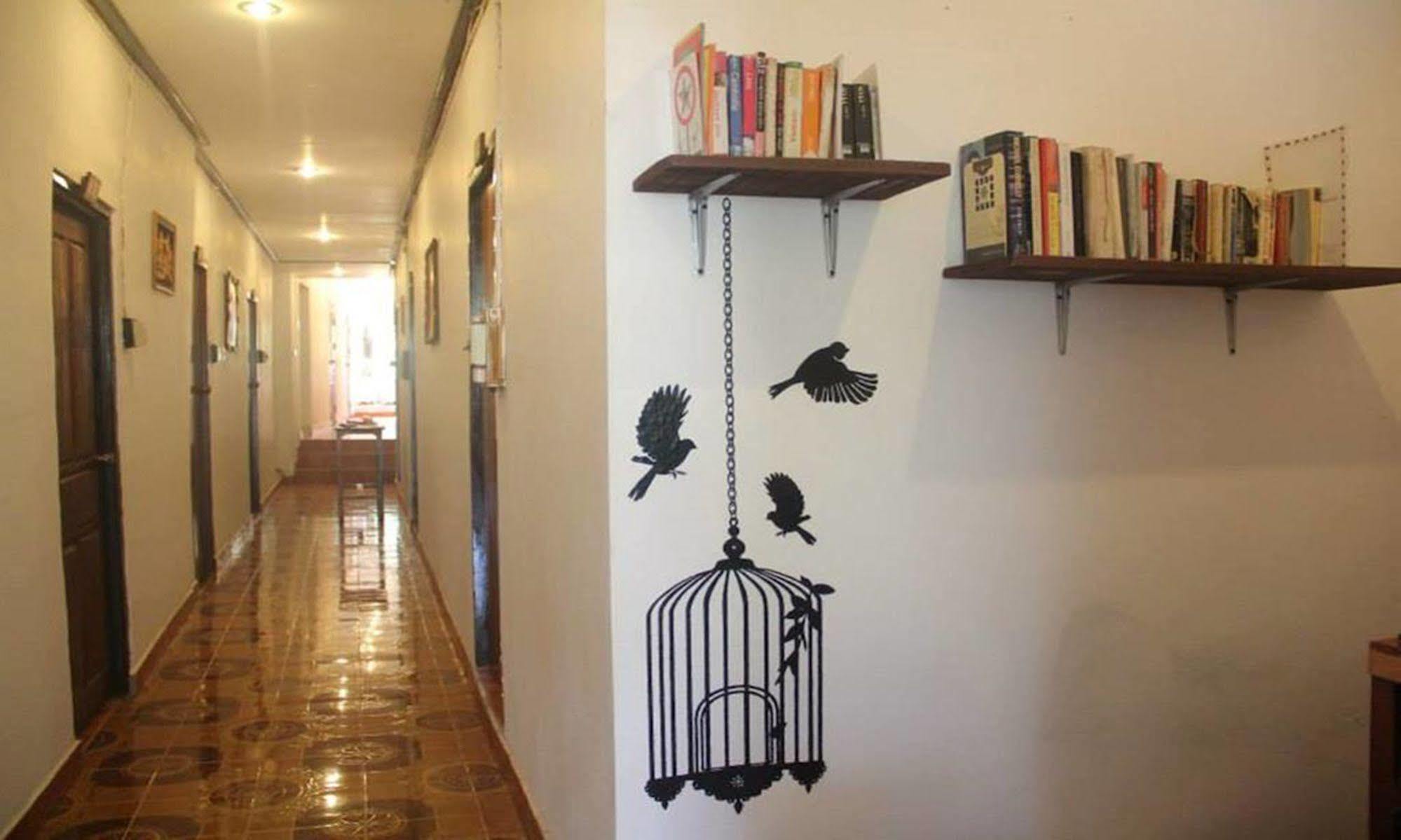 Lpq Backpackers Hostel Luang Prabang Buitenkant foto